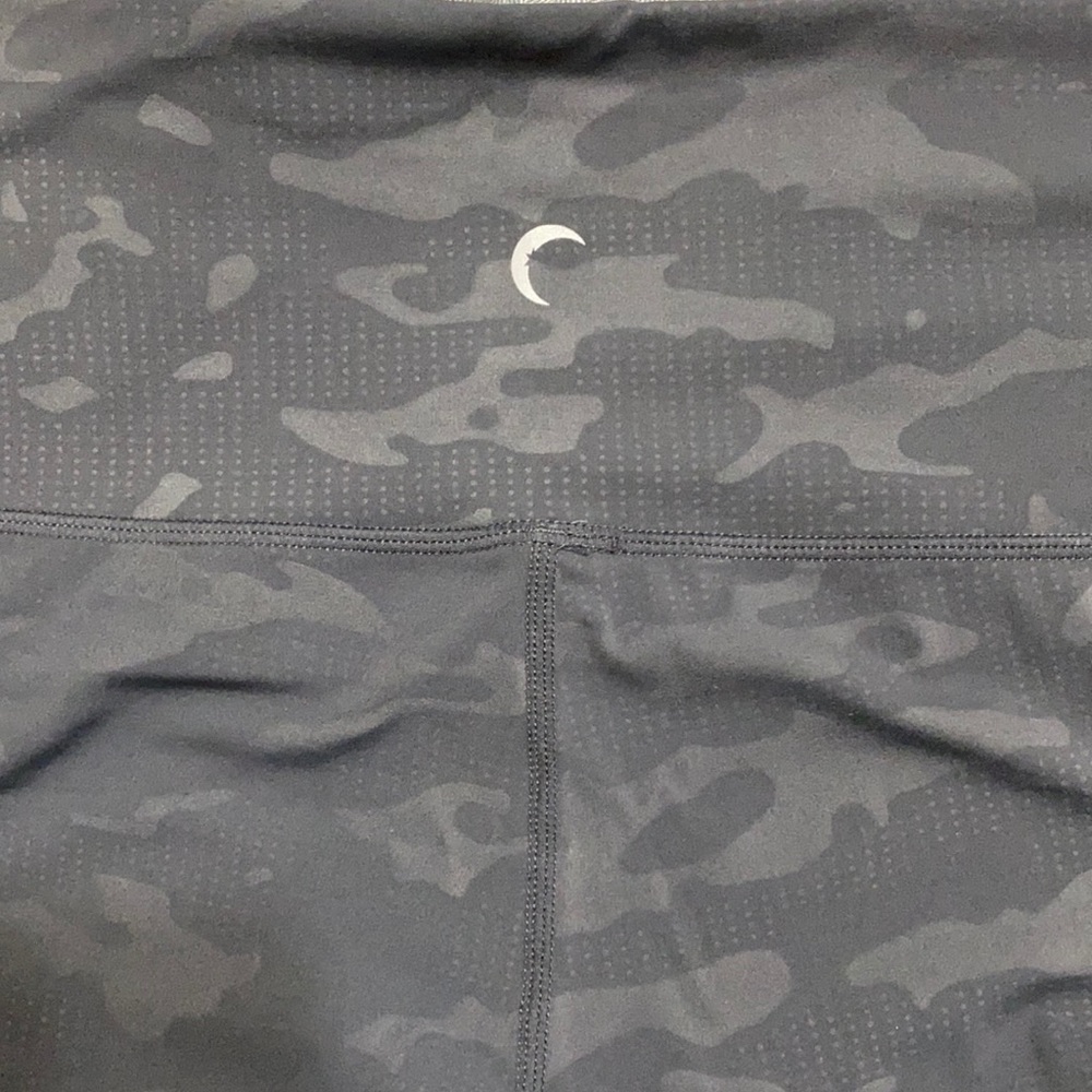 Zyia Gray Battleship Camo Leggings